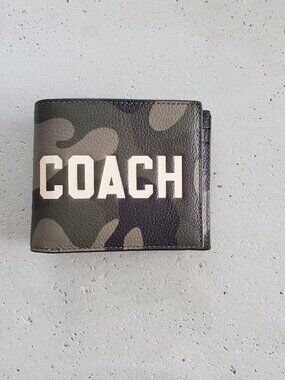 Coach ! 3-In-1 Wallet With Camo Print And Coach Graphic